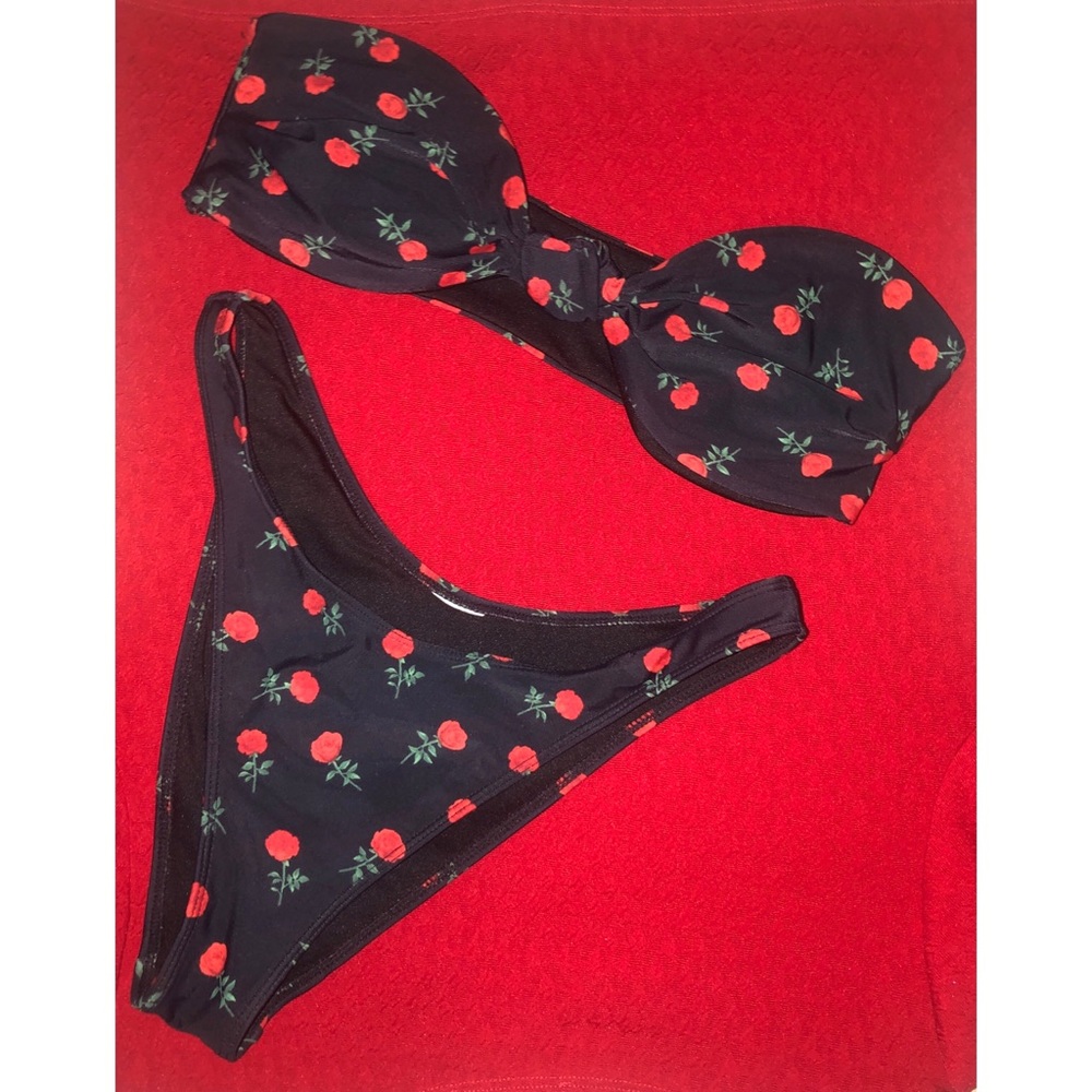 black bikini with red roses